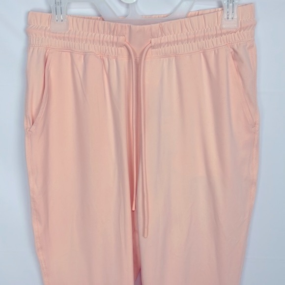 Fabletics high waisted performance jogger in pink buttercream women’s size M - Picture 3 of 17